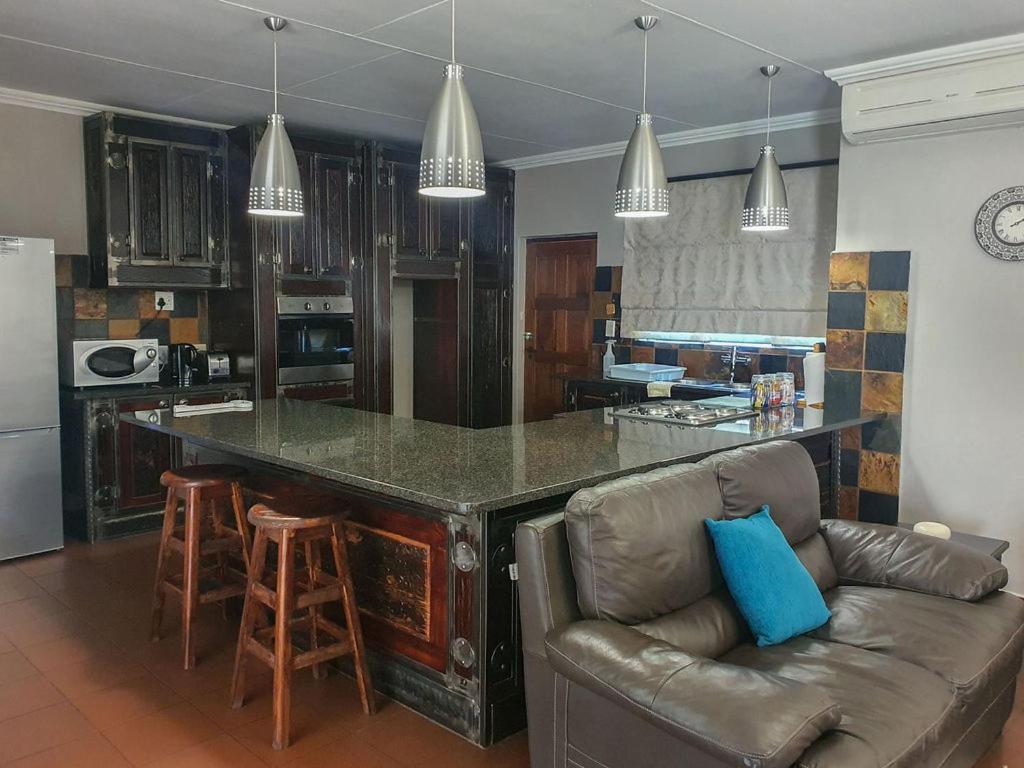 Micasa Sucasa Guesthouse Lephalale Zewnętrze zdjęcie